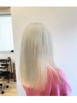 レガロヘアアトリエ(REGALO hair atelier) ホワイト系ブロンド