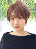 美髪シアーカラーピンクブラウンショートカット切りっぱなしボブ