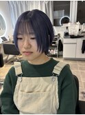 ウルフカット　×ネイビーカラー