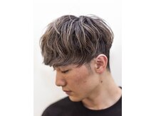 ホワイト(WHITE)
