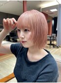 顔周りレイヤーボブにピンクベージュ！