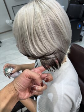 テテ(TETE) ホワイト、エンドカラー