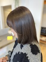 クマ(kuma.)&nbsp;肩下ボブ