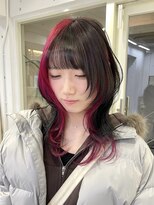 シーン(seen) 【ピンク×ハッシュカット】ロングウルフレイヤーカット派手髪