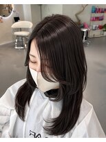 ネバーバイリンクス(NEVAR by LINKTH)&nbsp;小顔くびれレイヤー｜乾かすだけでまとまる大人ヘア
