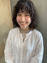 アトリエ エス atelier es HAIRDESIGN クセ毛風パーマスタイル/大人ガーリー/ミディアム/大人可愛い