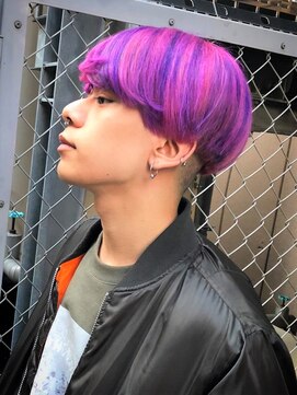 ビンゴ(BINGO) ba11ニュアンスカラー短髪刈り上げウルフマッシュルームヘア