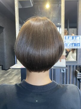 アローズ 荒尾店(arose) コンパクト大人ボブ 20代30代40代 透け感カラー