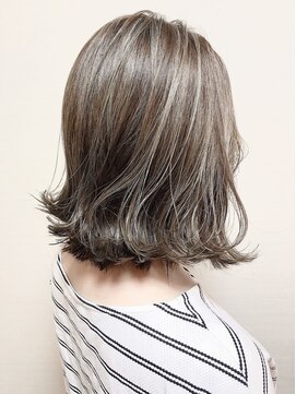 アオアクア バイ グルグル 小岩店(ao akua by GULGUL) インナーグレージュ ホイル10枚グレージュハイライトカラー 小岩