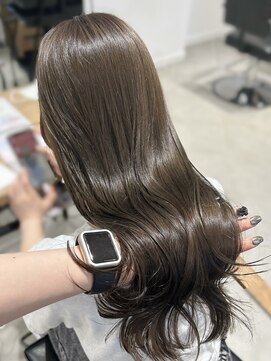 エヌアイ オモテサンドウ(ni omotesando) ☆透明感オリーブベージュ グレージュカラー ☆