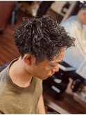 束感ツイストでイケイケ夏ヘアー【メンズ/パーマ】