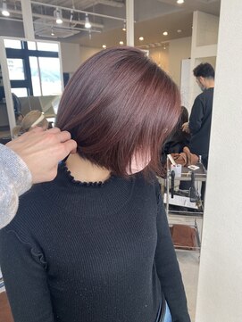 リア 布施店(Lia) ボルドーカラー