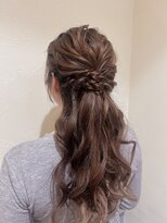 シュリット(schritt) ふんわりハーフアップ /渋谷宮益坂ヘアセットSERA