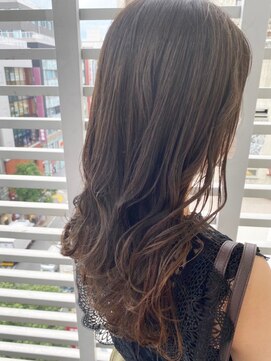 ジーナ 渋谷駅前(Zina) 【Zina 渋谷】イメチェン毛先パーマ耳かけ×フォギーベージュ