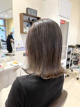 クリーム(CREAM) バレイヤージュ グレージュ ハイトーン ハイライト