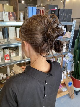 スロウ(Slow) 赤み無しカラー×ショコラブラウン