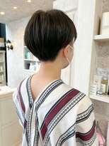 キャアリー(Caary)&nbsp;福山市美容室Caary 刈り上げマッシュ丸みショートカットヘア