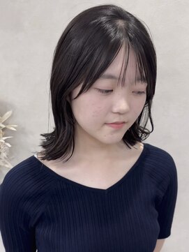 ハイバレーヘアーメゾン(HIGH VALLEY HAIRMAISON) ミディアムボブぱっつんボブ顔周りカット外ハネボブ岡山南中央町