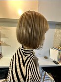 ベージュハイトーン