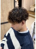刈り上げツーブロック波巻きスパイラルパーマメンズマッシュ