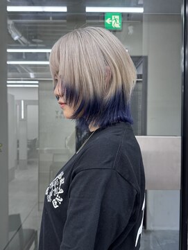 ゴートゥデイ 福岡大名Bellus店(GO TODAY) ホワイトベージュ×ネイビーエンドカラー