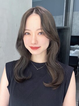 アイティー バイ アルバム 浦和店(IT by ALBUM) くびれヘアミディアム顔周りレイヤー_ba533402