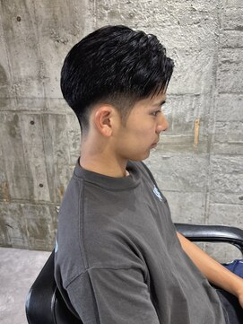 ニアウ 太田店(Niau) ツイストスパイラルパーマメンズショートスパイキーショート眉毛