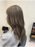 グレージュカラー×巻き髪MIX