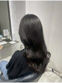 毛先までしっとりまとまる、大人の愛されエレガントロング
