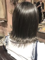 ユニーク(UniQ)&nbsp;ダブルカラー×アッシュプラチナ【UniQ・小笹】