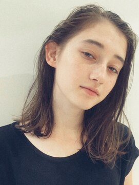 コクーン 銀座(Cocoon) 大人かわいいゆるウェーブ#イメチェン#モード#ダークアッシュ