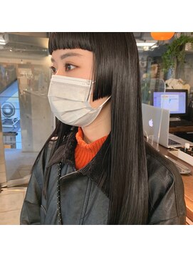 ギフトサニーサイド(gift sunny side) 黒髪ストレート＊短め姫カット