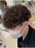 ツイストスパイラルパーマツーブロック刈り上げメンズマッシュ
