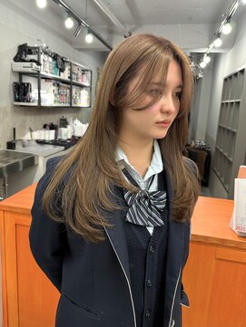 レブ 三条河原町(Reb,) ブリーチなしダブルカラーレイヤーカットミルクティーベージュ