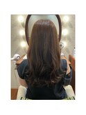 20×30×40代×アッシュグレージュ×外ハネロング×ツヤ感UP