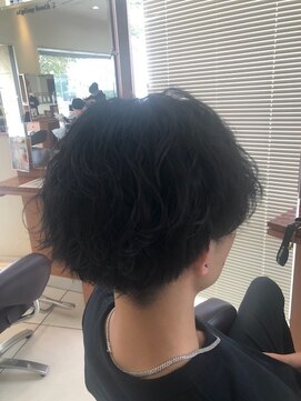 サロン ド ジュン 伊勢崎店 メンズ波巻き＆ツイストCカールパーマスタイル