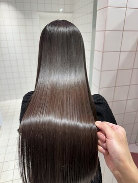 ロンドルーチェ 心斎橋(Lond luce) ダークアッシュ/ミディアムレイヤーカット［髪質改善/縮毛矯正］