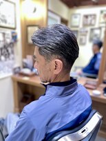 フォーコーナーズ(Four Corners)&nbsp;大人スキンフェードツーブロック刈り上げマンバン30代40代