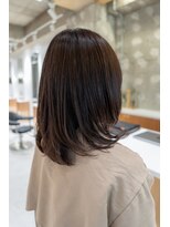 ワッカ(wacca)&nbsp;ミディアム　レイヤーカット　顔周りレイヤー　グレージュ