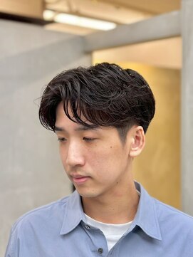 サームマン 人形町(SARM MAN) 大人の色気を引き出す韓国風センターパート