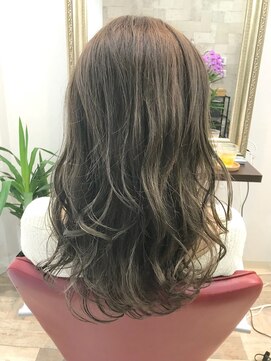 ヘアーサロン イルア 北越谷(hair salon I'LUNA) エヌドットフォギーアッシュ