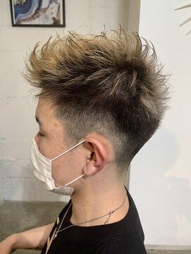 エルオム(EL.HOMME) 【MITSU】フェードショート×ホワイトベージュ