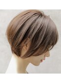 耳かけショートマッシュ
