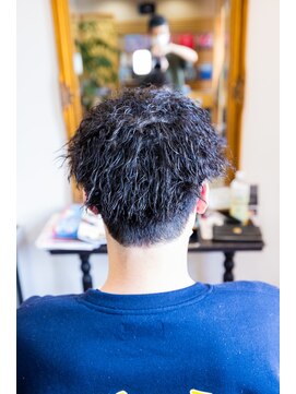 ヘアーメイク ダンス(hair make DANCE) メンズパーマ!  針金ツイスト☆