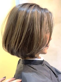 プラグ ヘアーデザイン 大名店(PLUG hair design)の写真/透明感とツヤ感が叶うカラーで周りと差がつく仕上がりに♪"あなただけ"に似合うスタイルが見つかるPLUG