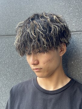 ロンド ローガン 名駅(Lond LOGAN) メンズツイストスパイラル　金メッシュ