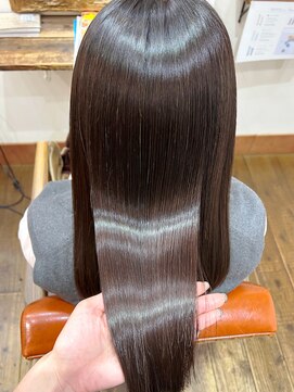 ル コワン ククー(Le coin coucou) 酸性ストレート