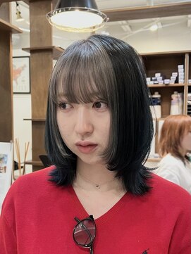 ラック 表参道(LUCK) フェイスフレーミング/ブリーチ/シルバー/ブルーブラック/20代