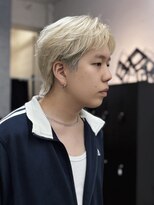 グロップ 町田(GLOP)&nbsp;ダブルカラー/ホワイトブロンド/フェザーショート