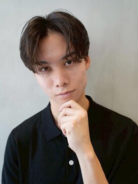 ニコ トウキョウ ロジック(nico TOKYO Logic) フェザーパーマニュアンスパーマメンズセンターパート襟足あり